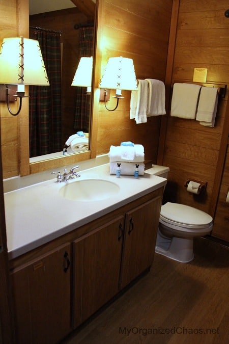 disney world wilderness cabins bathrooms