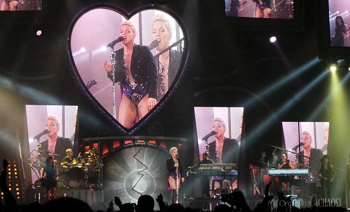 pink truth about love concert