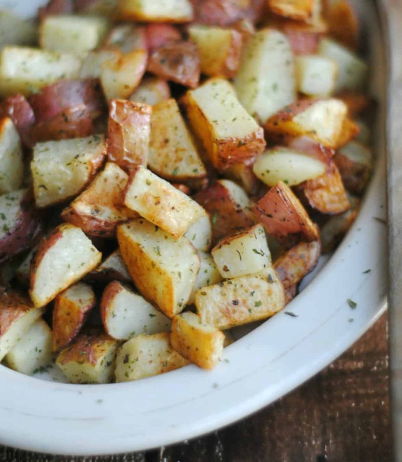Oven Roasted Red Potatoes is a classic recipe and a favourite in your rotation, and a regular on your dinner table. For the everyday to the holiday.