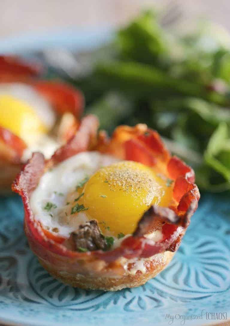 baked egg and bacon cups