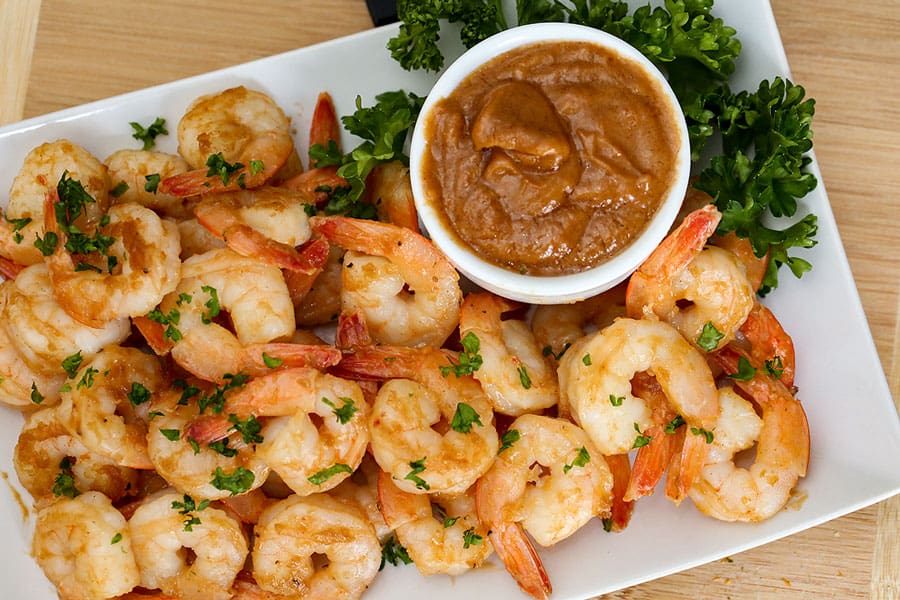 A plate of shrimp, with Dipping sauce