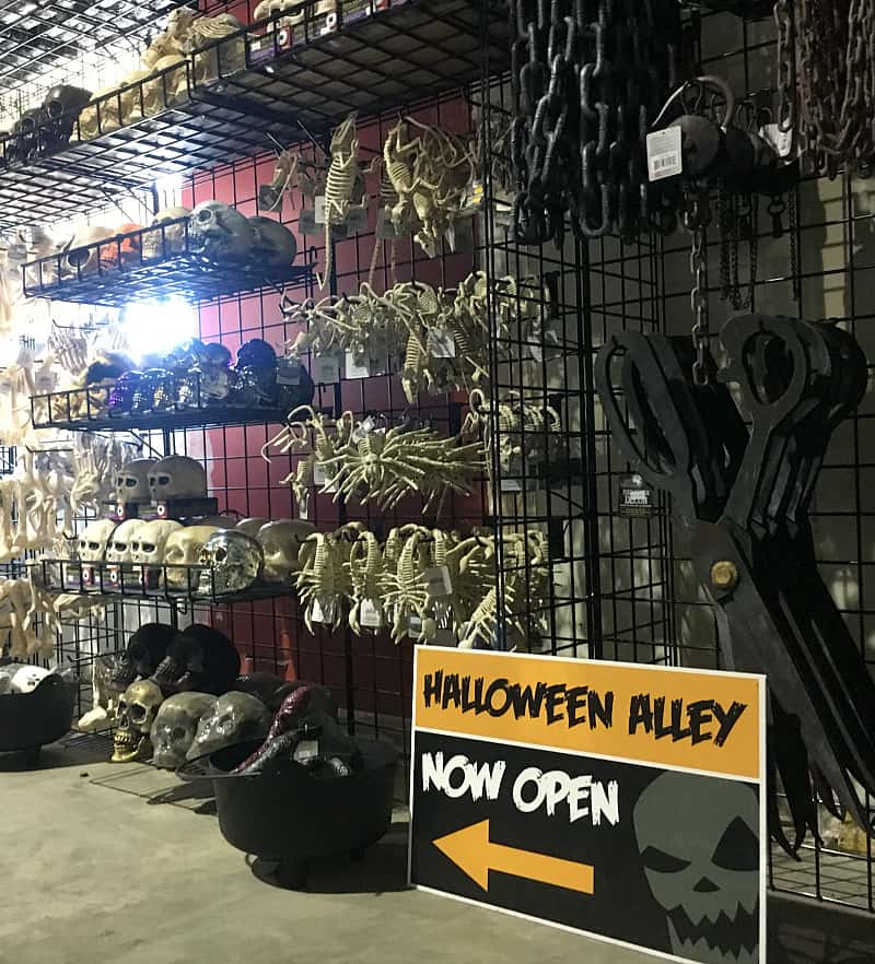 Halloween Alley red Deer Sale