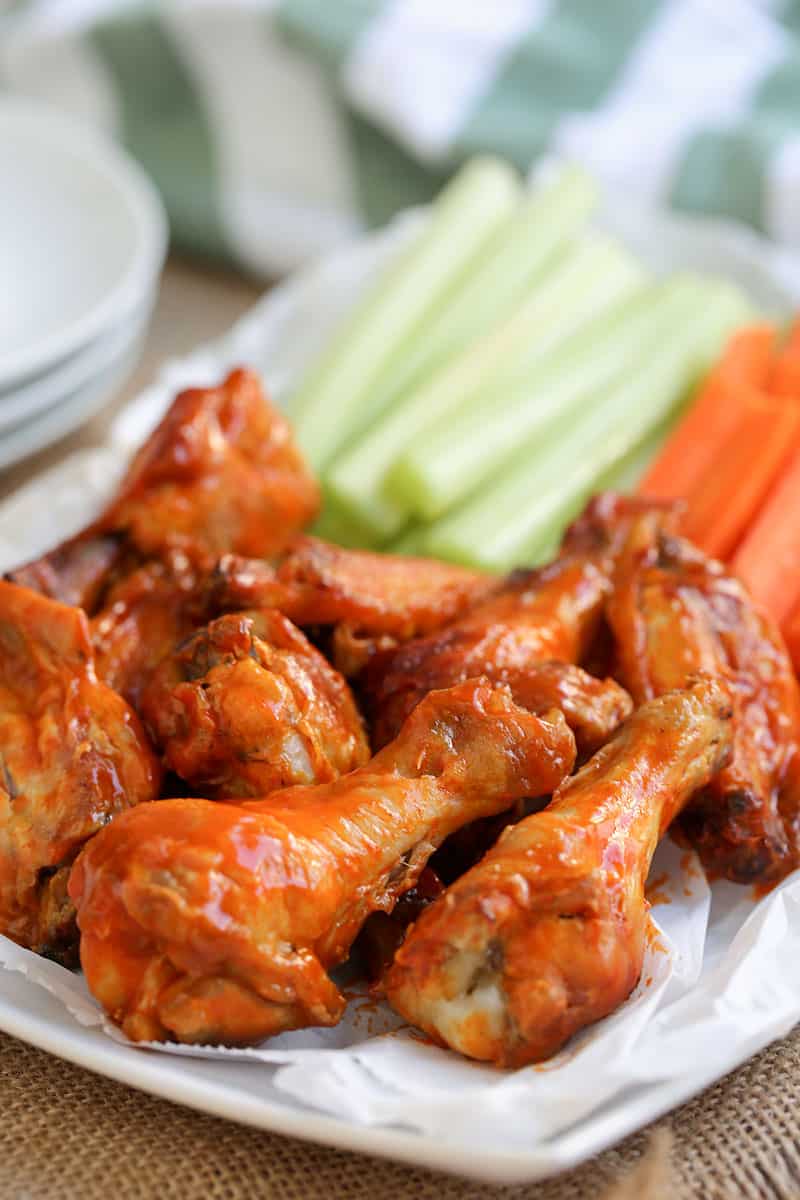 A close up of a plate of food, Buffalo chicken wings