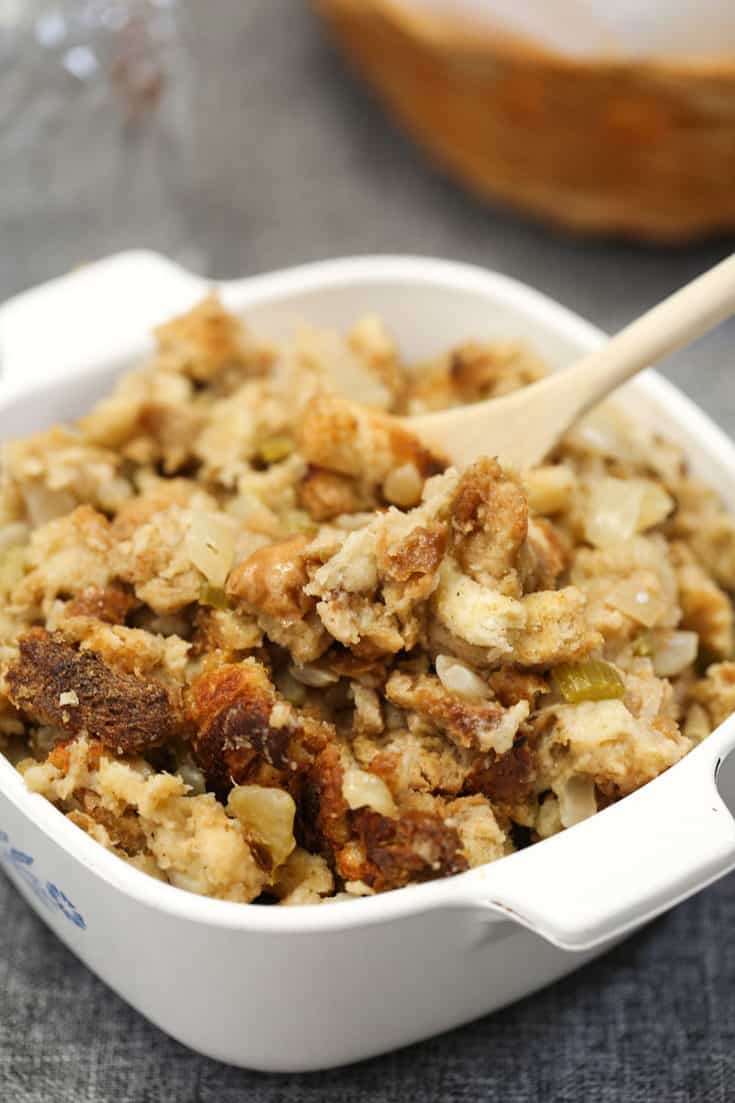 How to Make Slow Cooker Stuffing