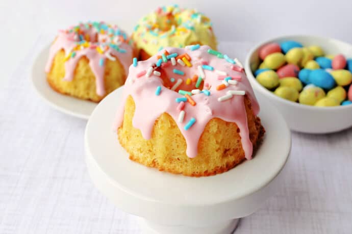 decorated mini bundt cakes for easter