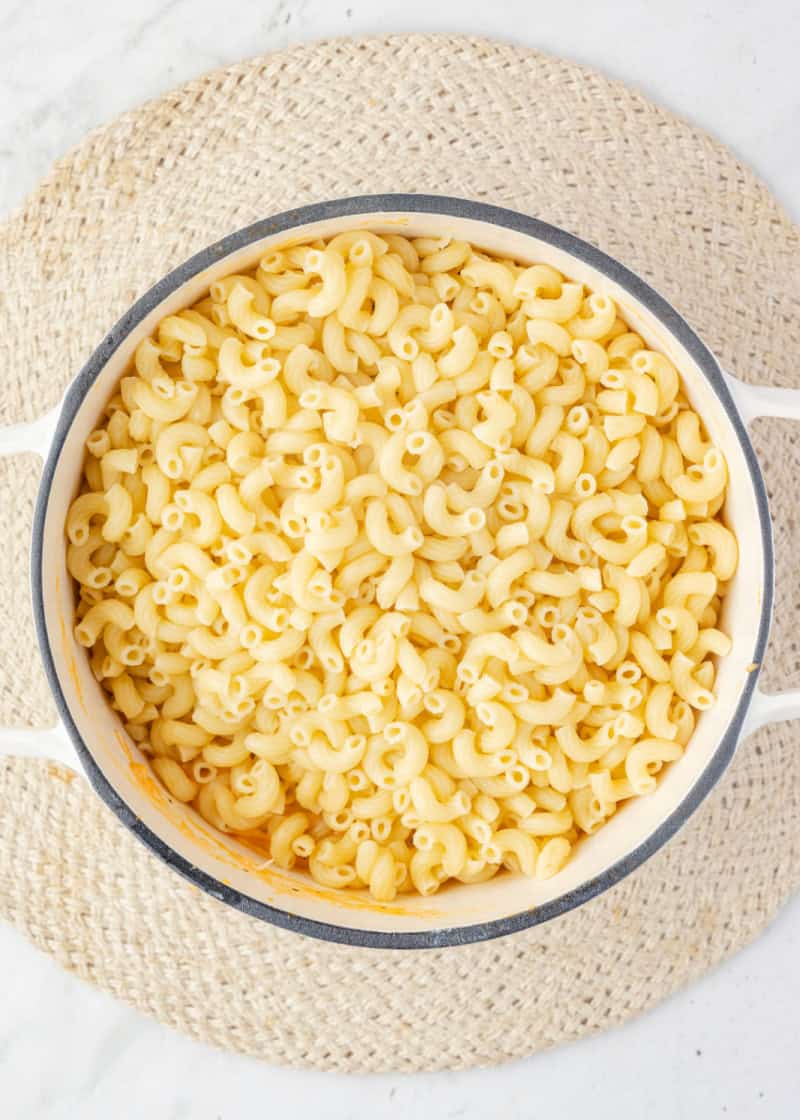 cooked elbow macaroni noddles in a pot.